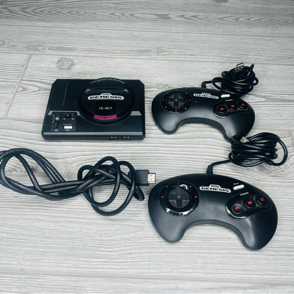 Sega Genesis Mini  Genesis gaming console with controllers Christmas gift gamer - Picture 2 of 13